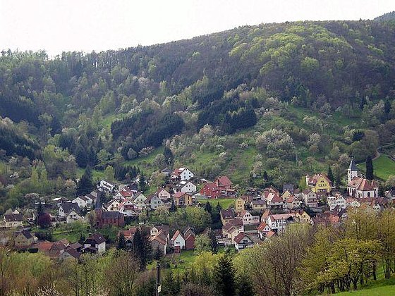 Dernbach mit Tal