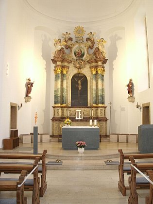 Kirche innen Bild 1